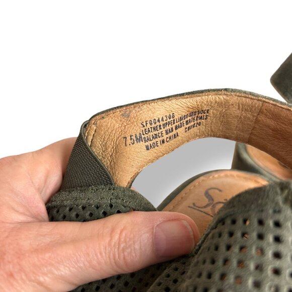 Sofft Shandi Perforated Suede Sandal Olive Green Wedge Sz 7.5 Ankle Zipper - Picture 7 of 7